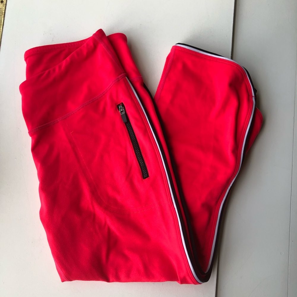 Bright Pink Fabletics Capri Leggings S
